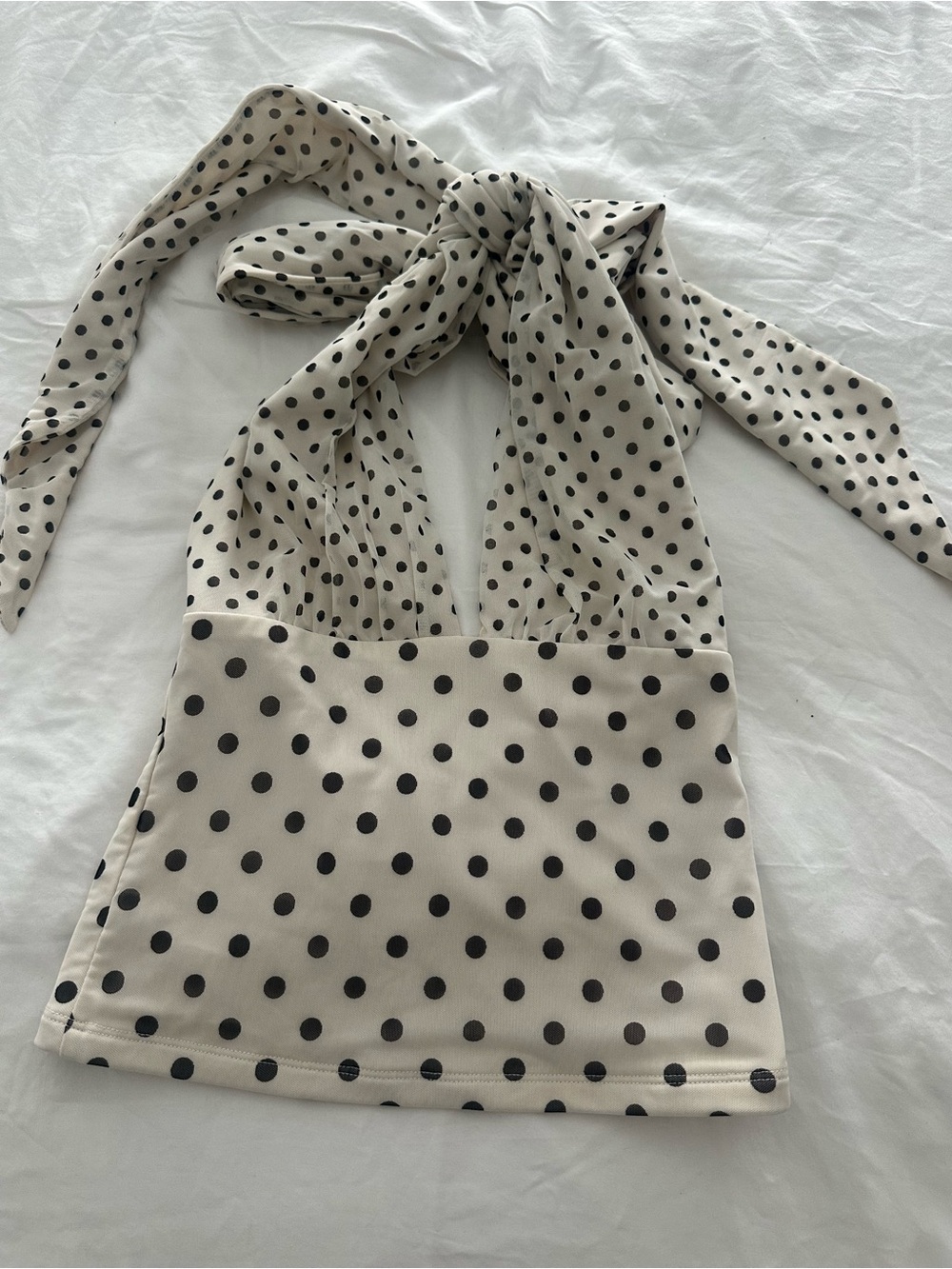 Abercrombie & Fitch Cream Top with Black Polka Dot Accent - Picture 2 of 10